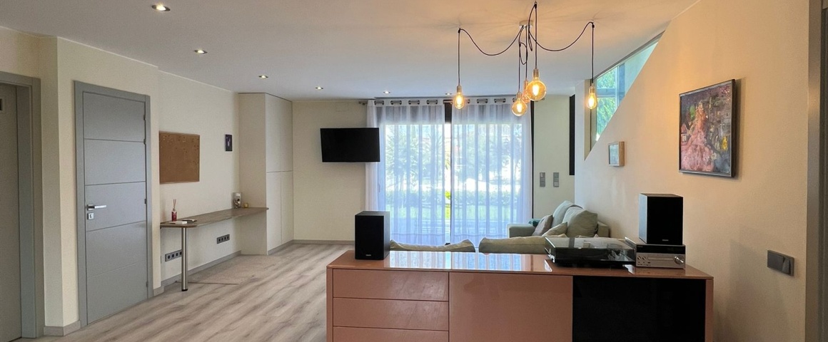 4 Habitaciones Habitaciones, ,4 BathroomsBathrooms,Villa,En venta,1053